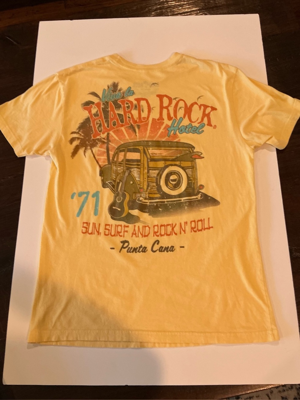 Hard Rock Punta Cana Yellow Retro Surf Graphic T-Shirt Medium